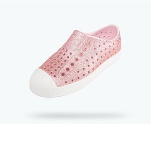 Native Jefferson Bling Child girls sparkle shoes size 10. Great used condition